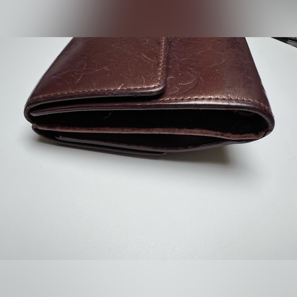 LOUIS VUITTON Monogram Vernis Elise Wallet - Picture 8 of 10